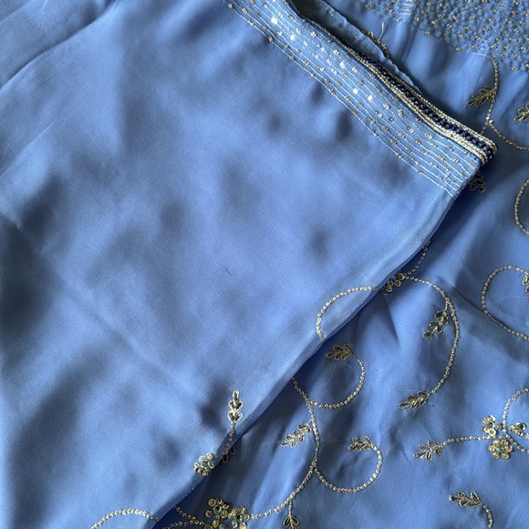 Indian saree - Picture 4 of 5